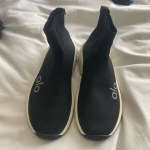 Alo yoga shoes